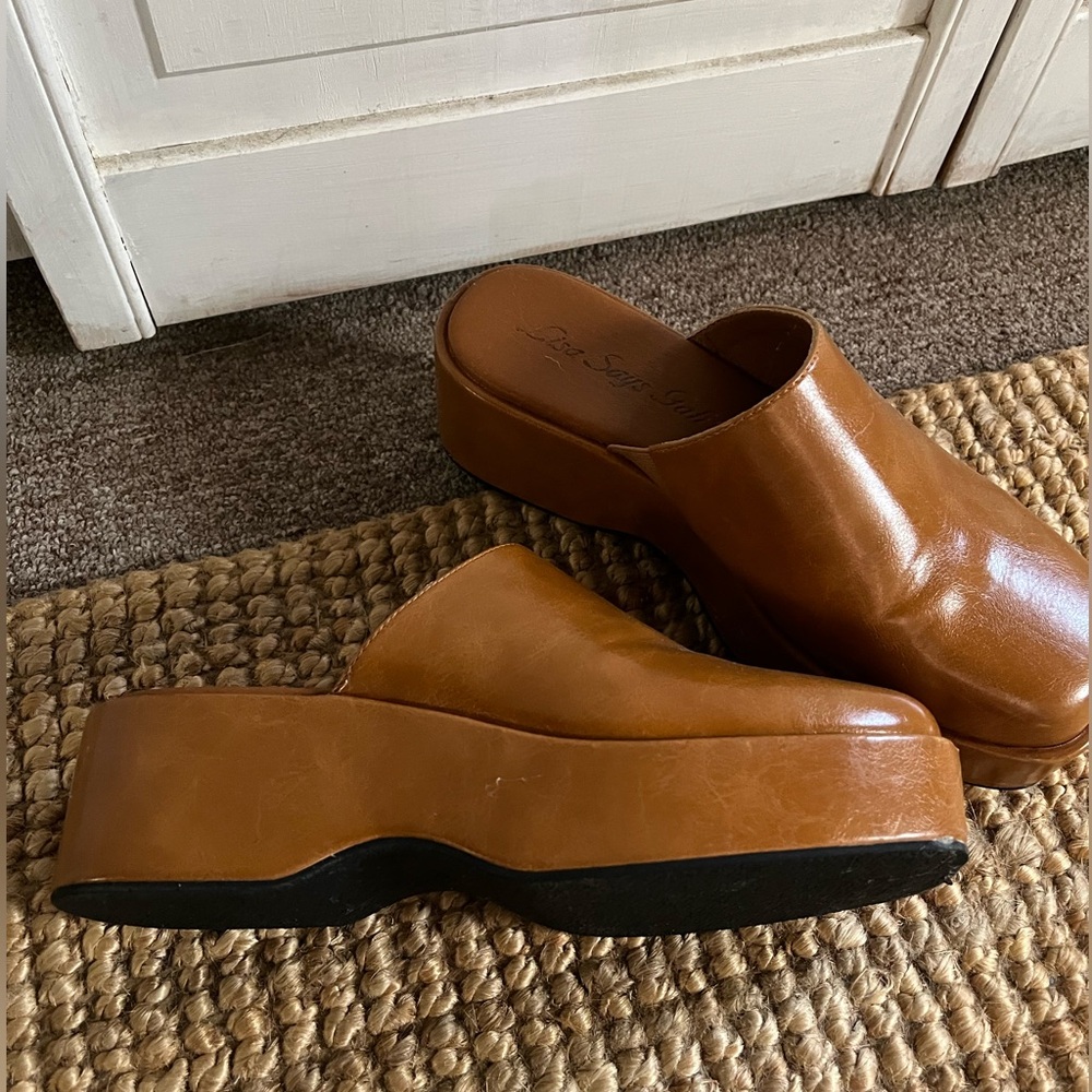 Lisa Says Gah - Dakota Clogs size 8